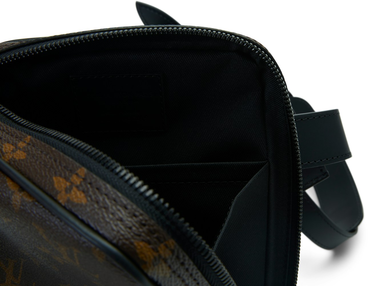 Louis Vuitton Unisex Utility Crossbody Bag Monogram Coated Canvas Natural  Cowhide Leather - LULUX