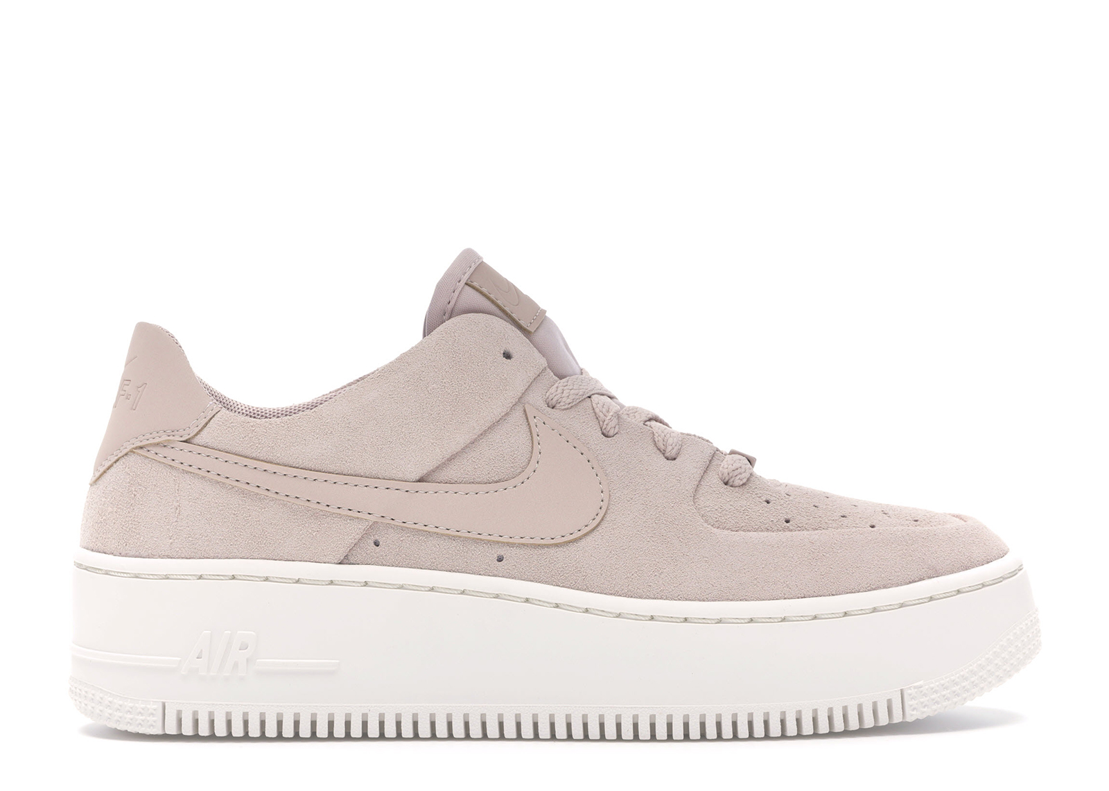 nike air force sage low beige