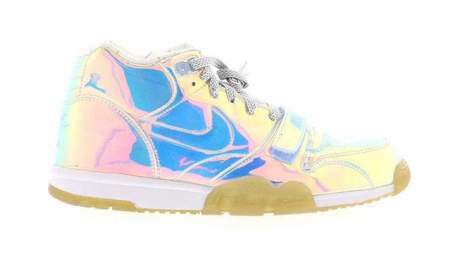 nike holographic trainers