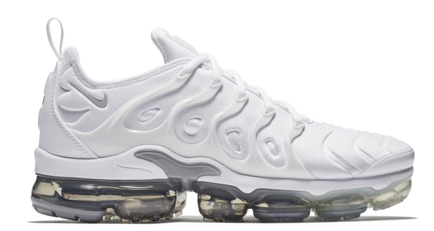 nike vapormax plus white and grey